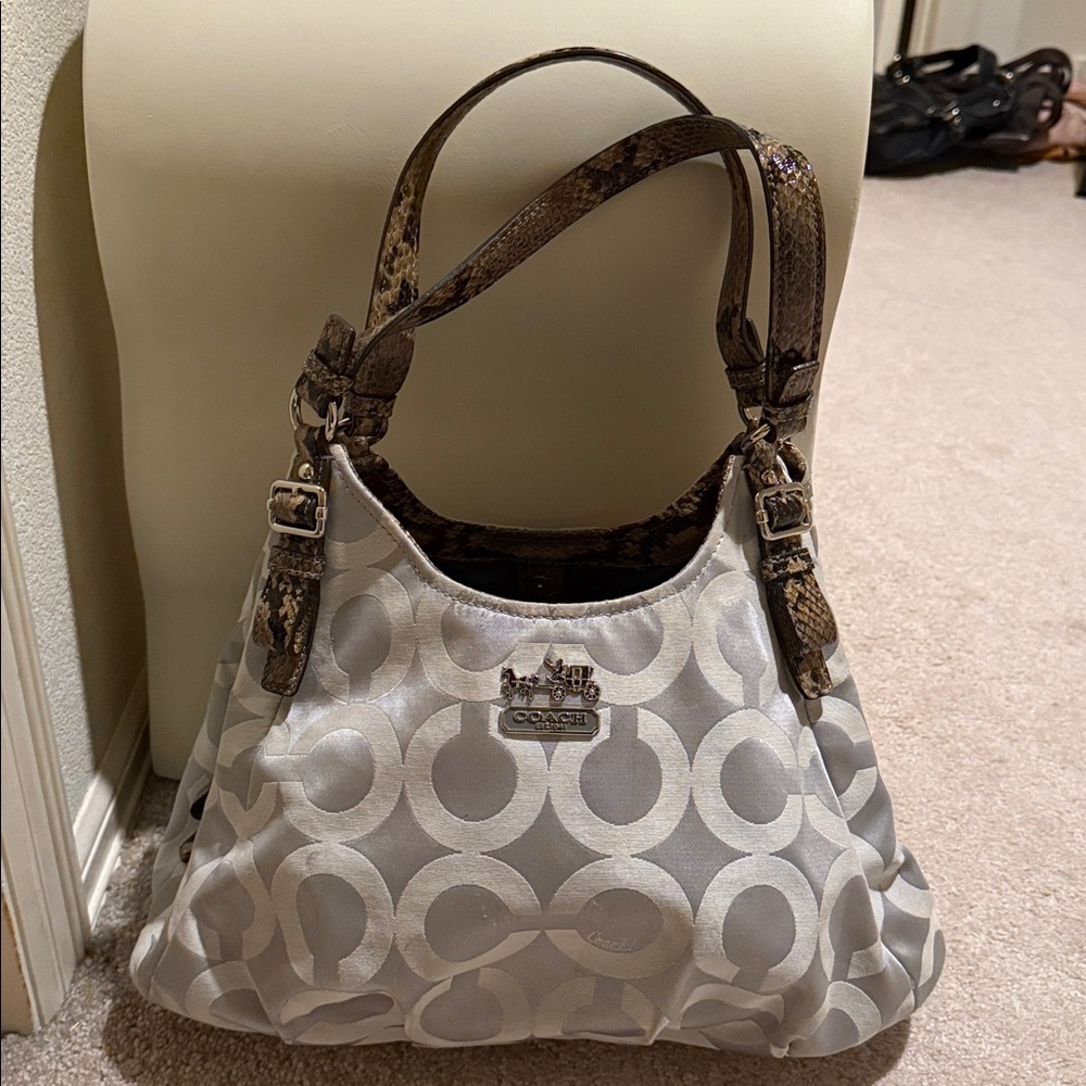 Vintage Coach Shoulder bag